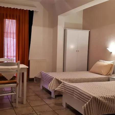 Апартаменты Ikos And Патитири