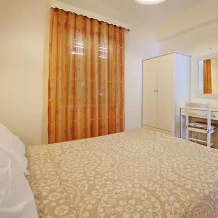 Ikos And Apartament