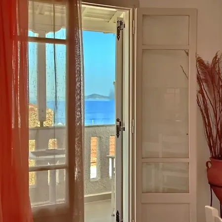 Apartament Ikos And
