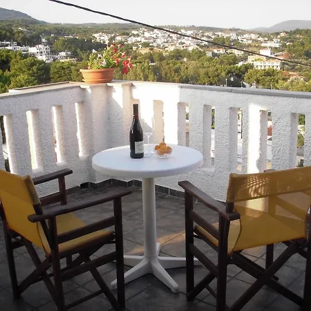Apartment Ikos And
