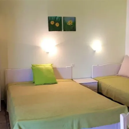 Ikos Studios And * باتيتيري